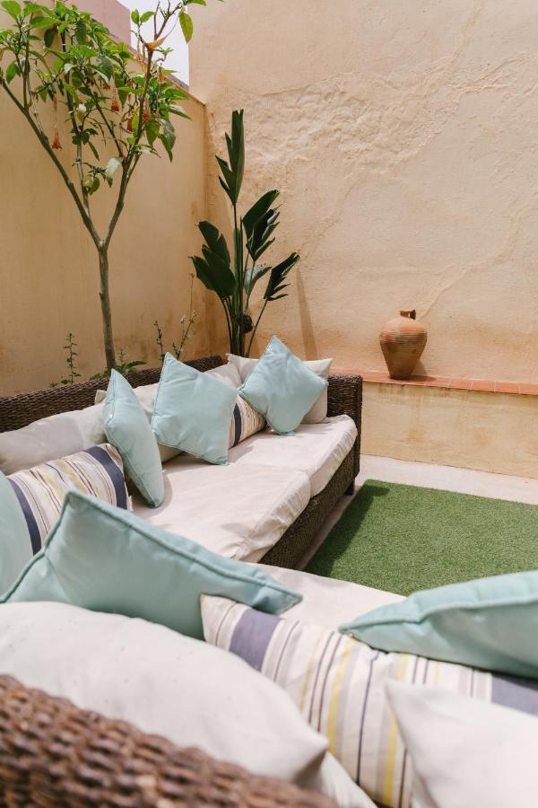 شقة Ambb-Private Patio-Steps Away From Old Town مالقة المظهر الخارجي الصورة