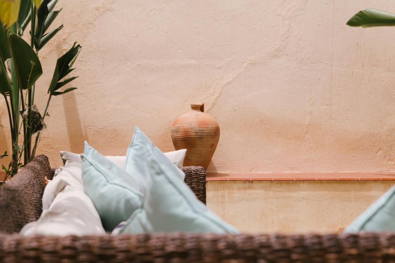 شقة Ambb-Private Patio-Steps Away From Old Town مالقة المظهر الخارجي الصورة